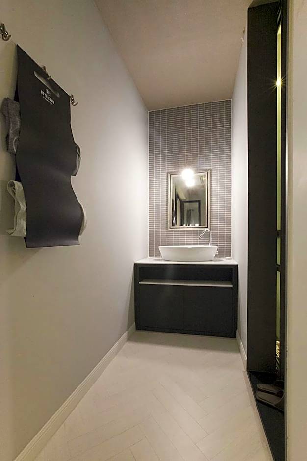 Brown Dot Hotel