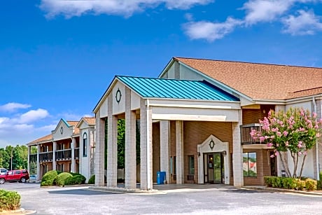 Days Inn by Wyndham Mooresville Lake Norman