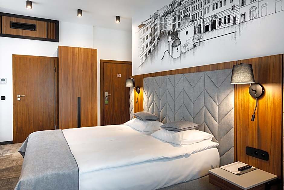 Garden Square Hotel