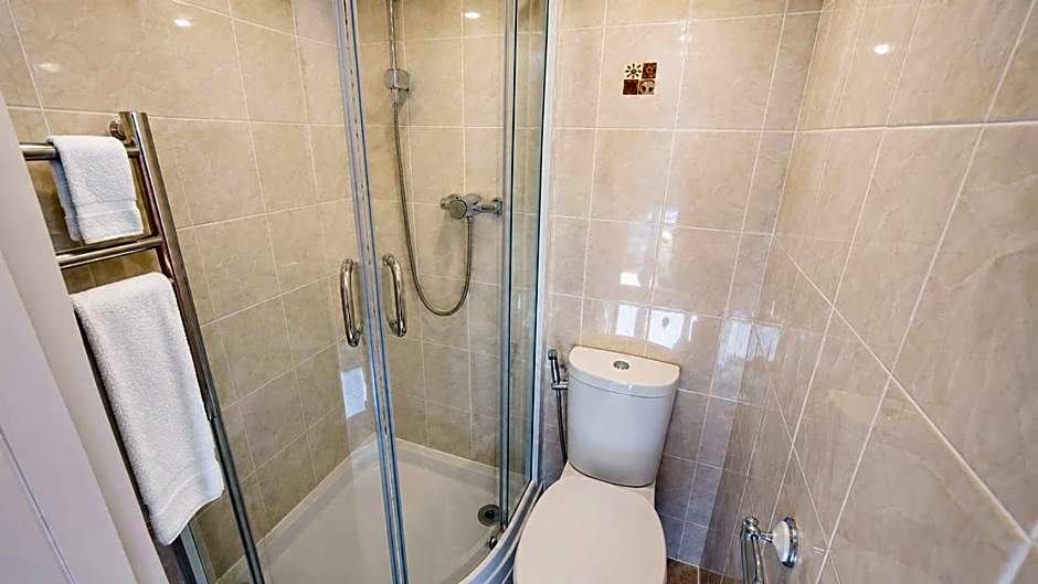 SmartsWay Hotel & Wellness