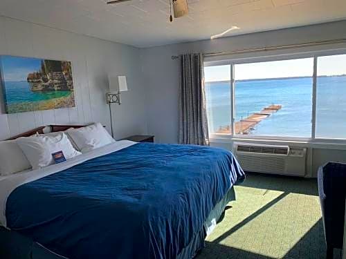 Beachfront Inn