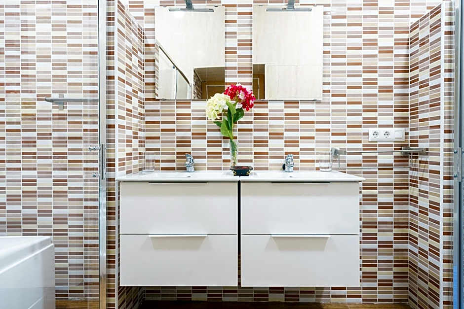 Hotel Carlos V Jerez by Vivere Stays