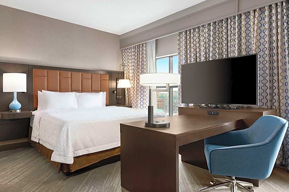 Hampton Inn By Hilton Suites Kansas City Downtown Crossroads