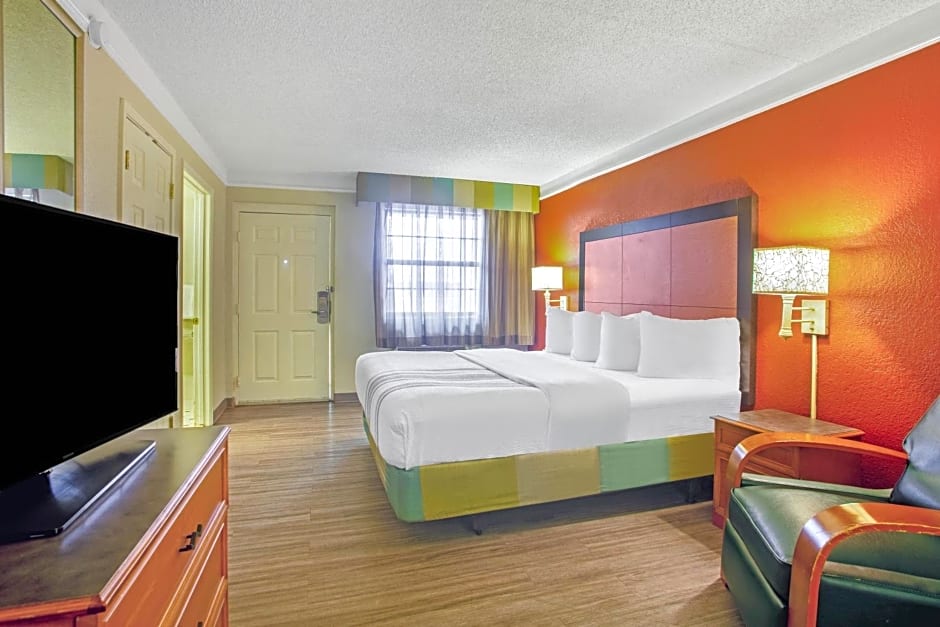 La Quinta Inn by Wyndham Victoria