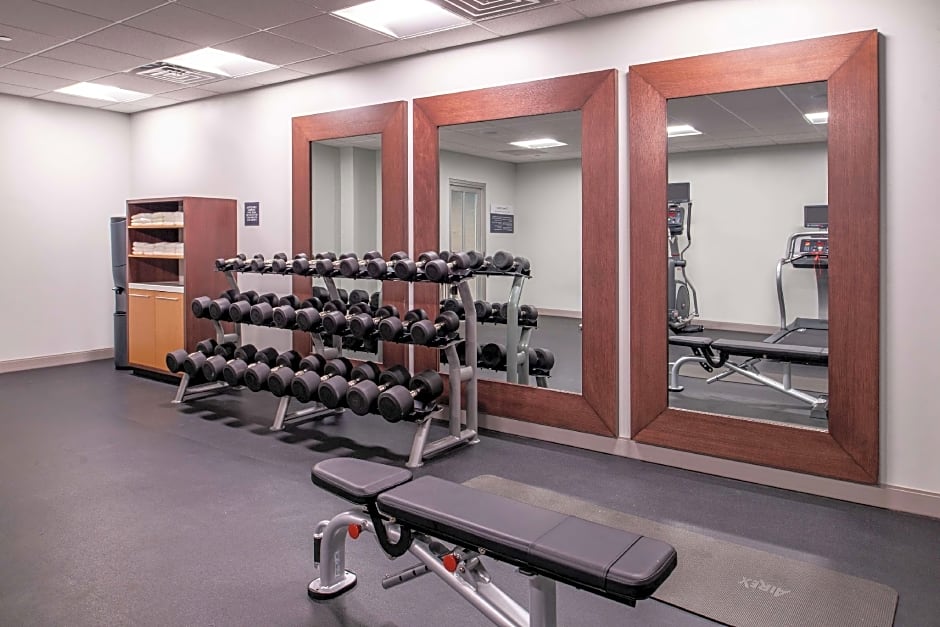 Hilton Garden Inn Kansas City Airport Mo