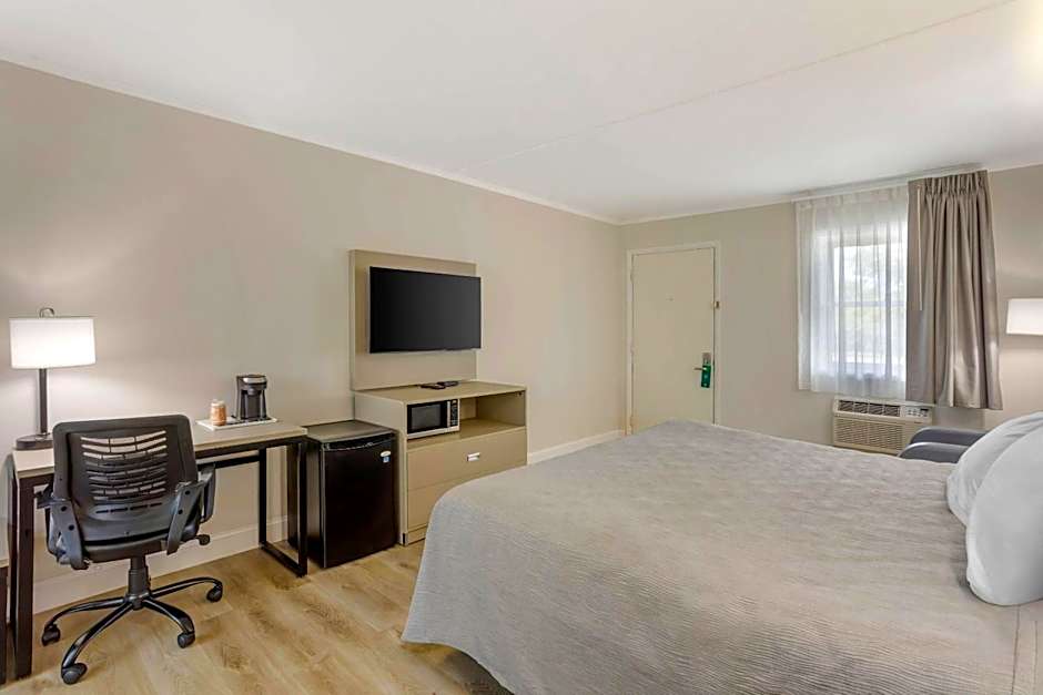 Quality Inn Smoketown - Lancaster Area