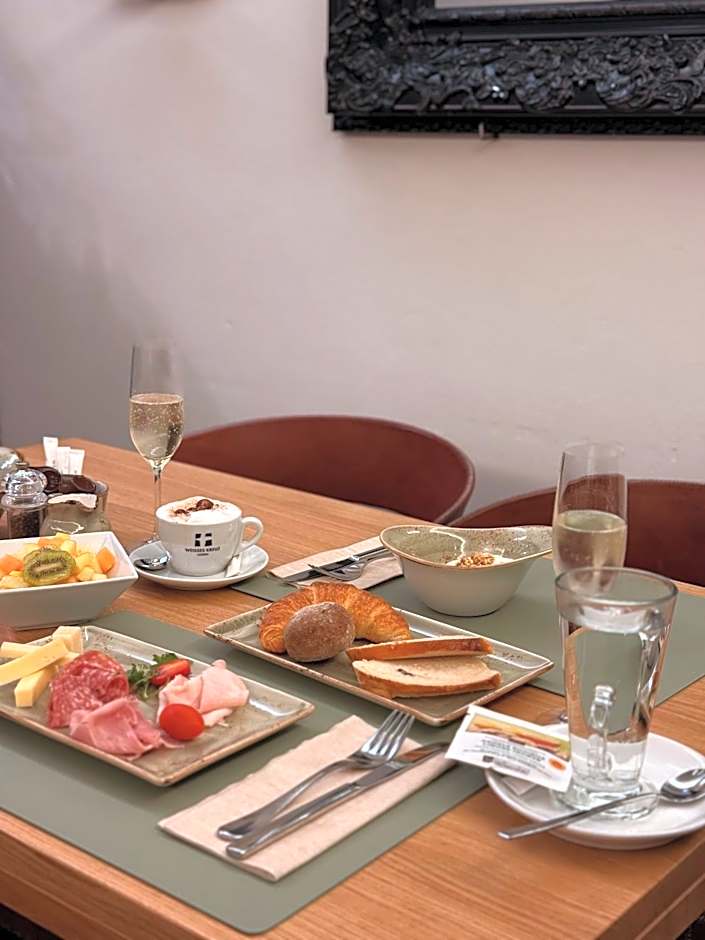 Boutique Hotel Weisses Kreuz - Adult only Hotel