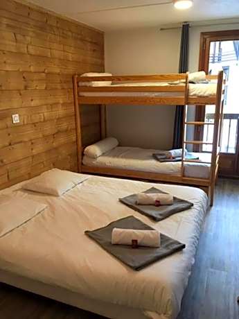 Family Room with Mountain View