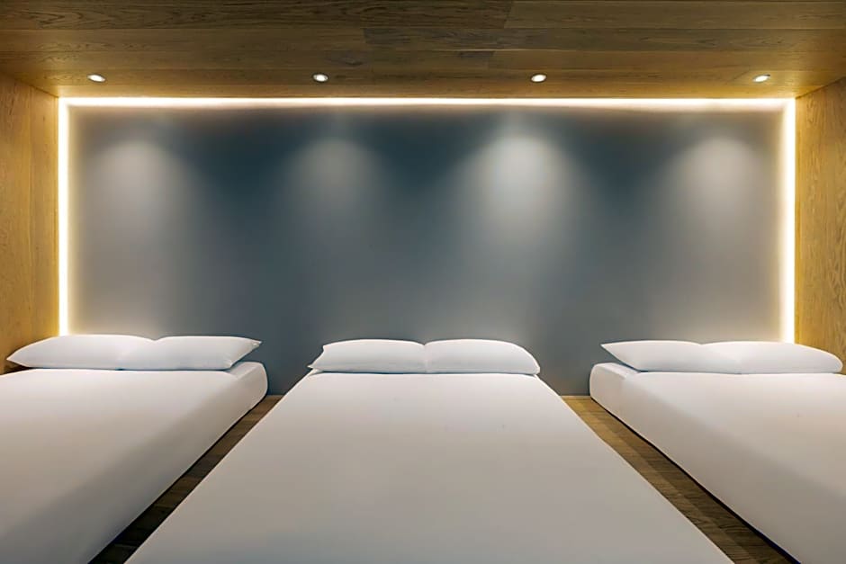 Zedwell Piccadilly Circus