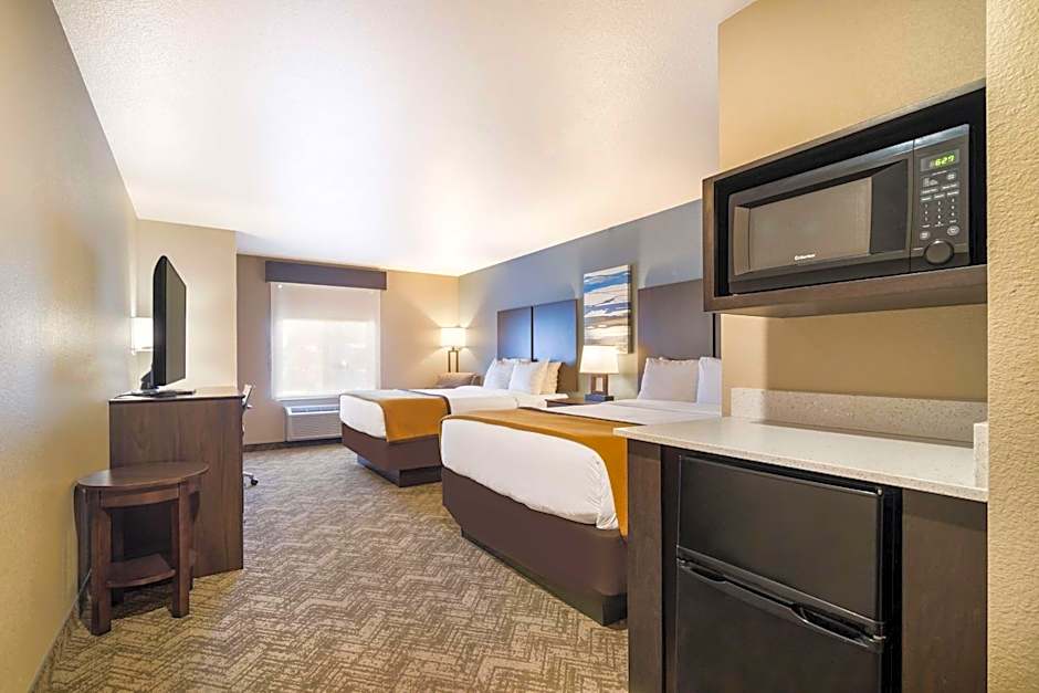 Photo 1 of 5 of 2 Queen Beds, Mobility Accessible