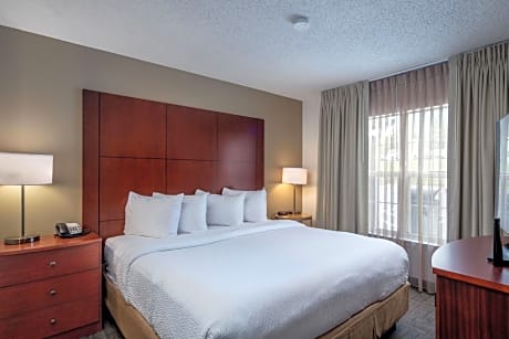 One-Bedroom Suite