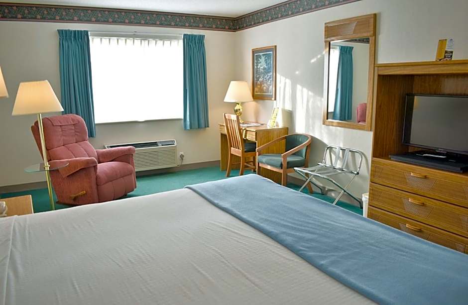 Americas Best Value Inn-Tahquamenon Country