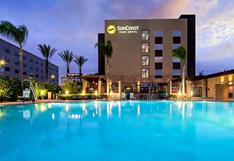 SunCoast Park Hotel Anaheim, Tapestry Collection by Hilton