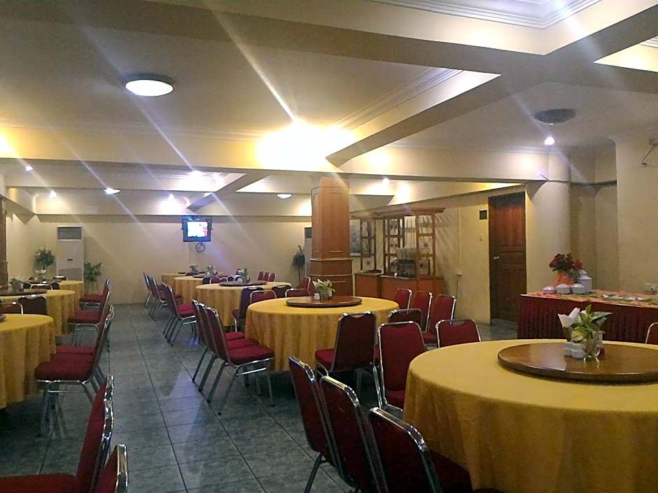 Nite and Day Laguna - Bintan