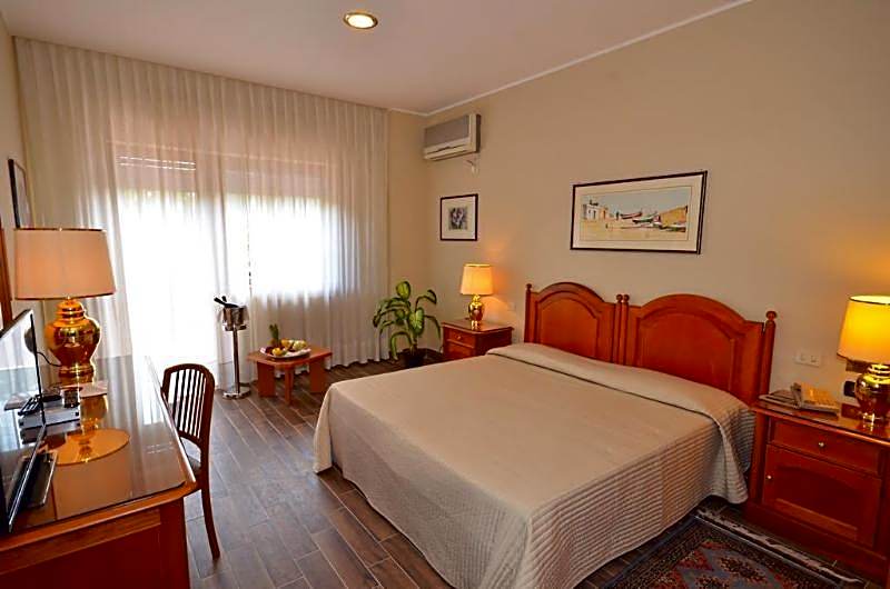 Garden Hotel