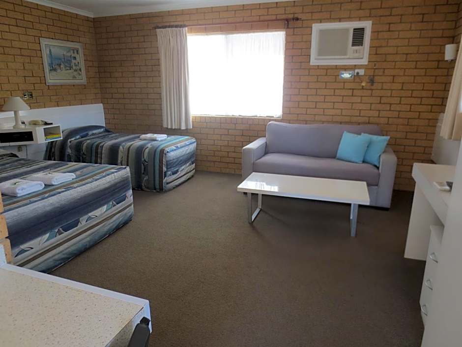 Aspley Pioneer Motel