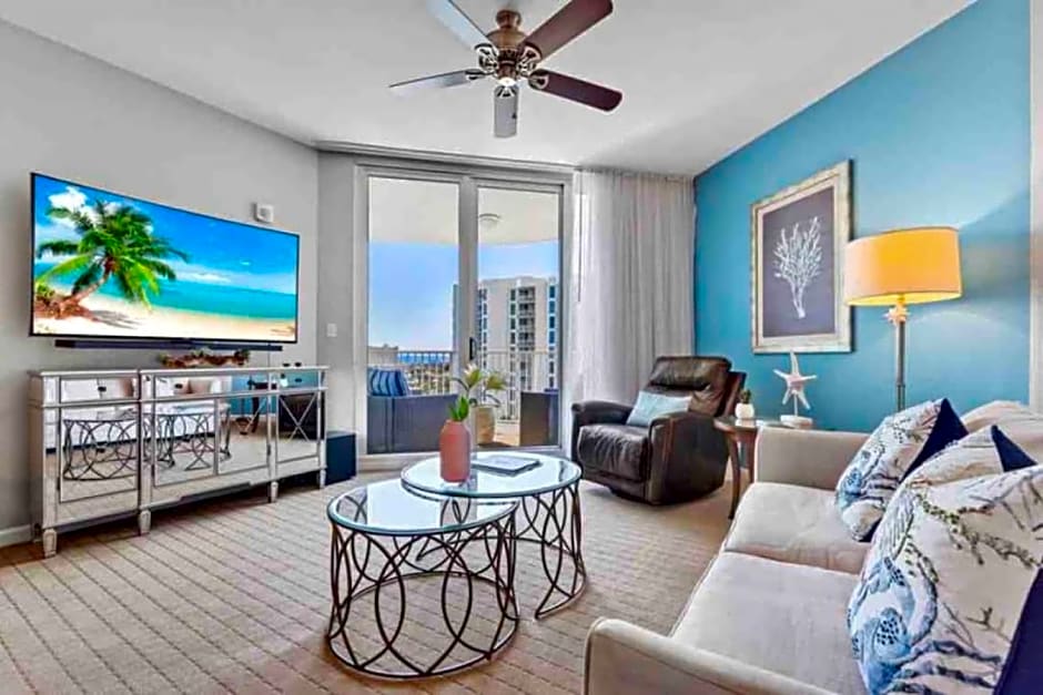 Pink Sunsets at the Palms of Destin Across from Beach, Heated Pool Shuttle & Dining