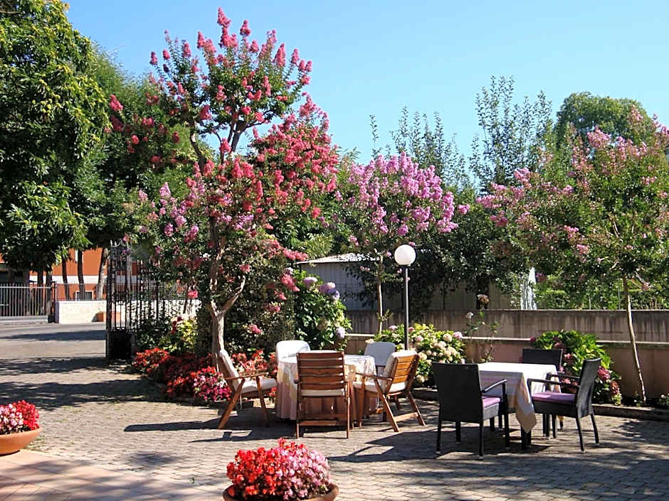 Hotel Gioia Garden