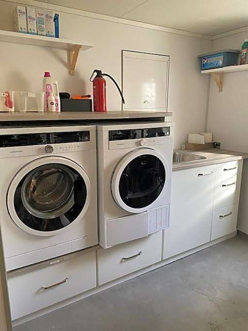 Landlig enebolig med utsikt