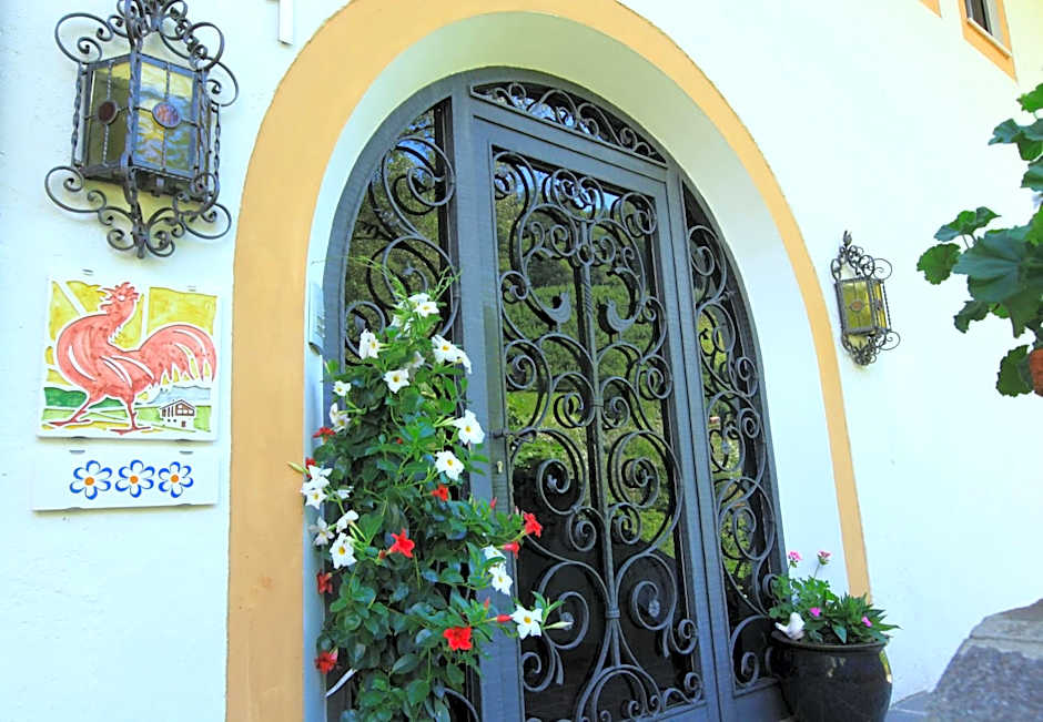 Tannerhof Bed & Breakfast