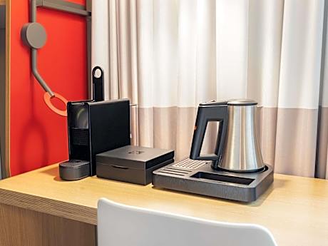 Premium Room with Double Bed and Single Bed