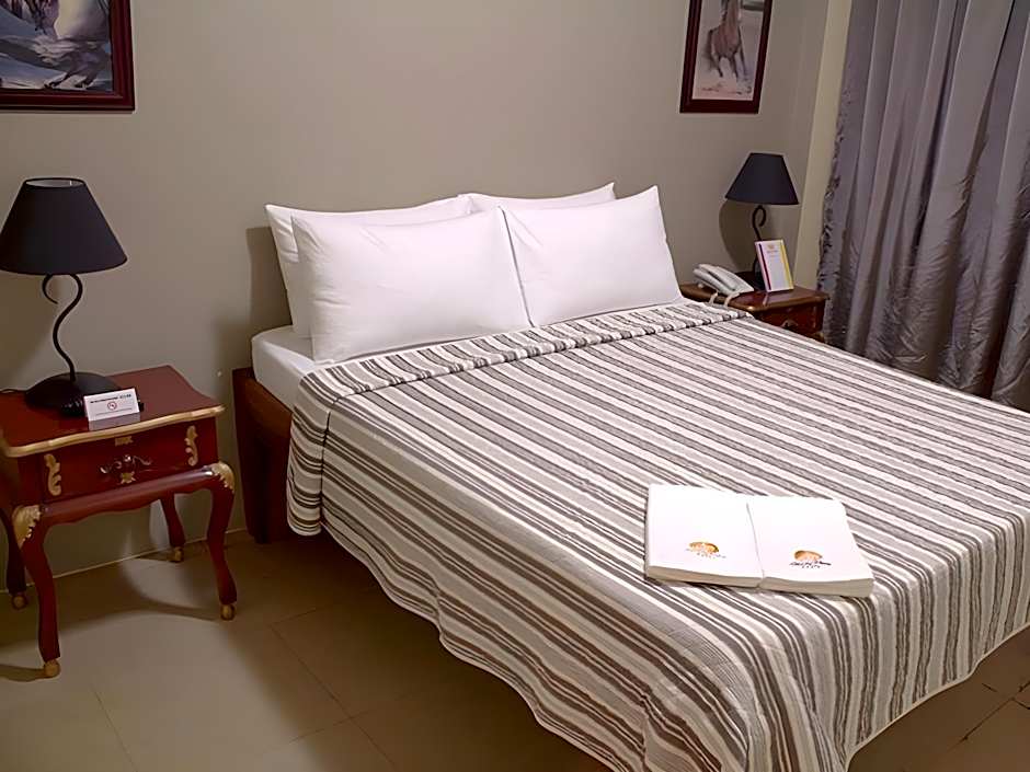 Spring Plaza Hotel