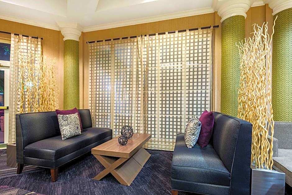 La Quinta Inn & Suites by Wyndham Fort Lauderdale Plantation