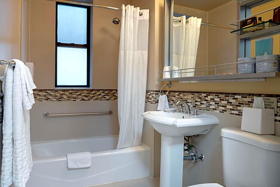 Best Western Plus Hospitality House