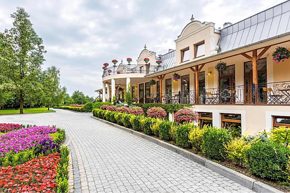 Leśna Perła - Restauracja i Pokoje Hotelowe