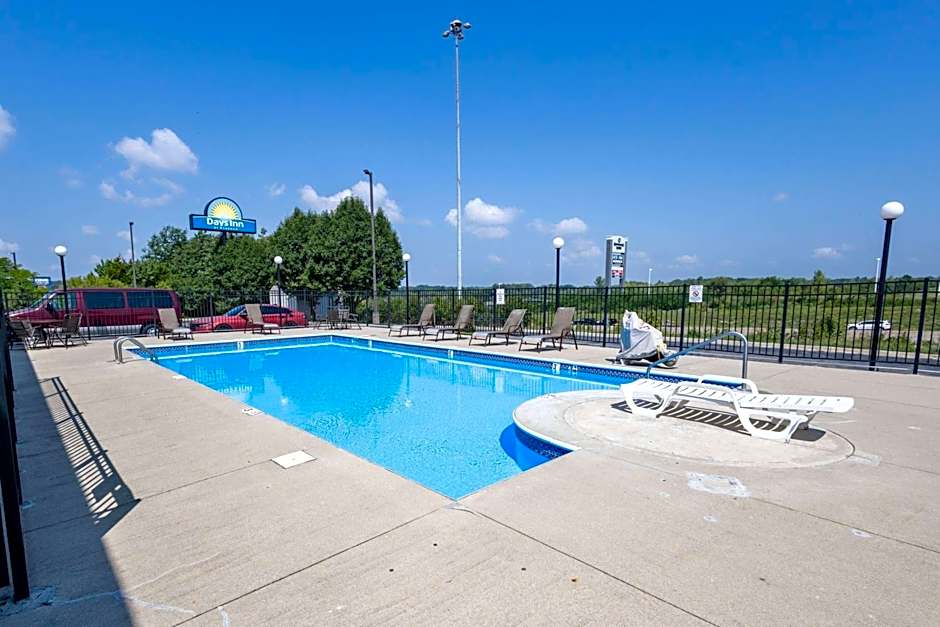 Days Inn by Wyndham Dayton Huber Heights Northeast