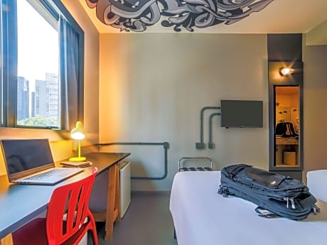 Standard Apartment with twin beds