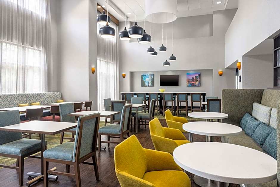 Hampton Inn By Hilton And Suites Birmingham 280 East Eagle Point