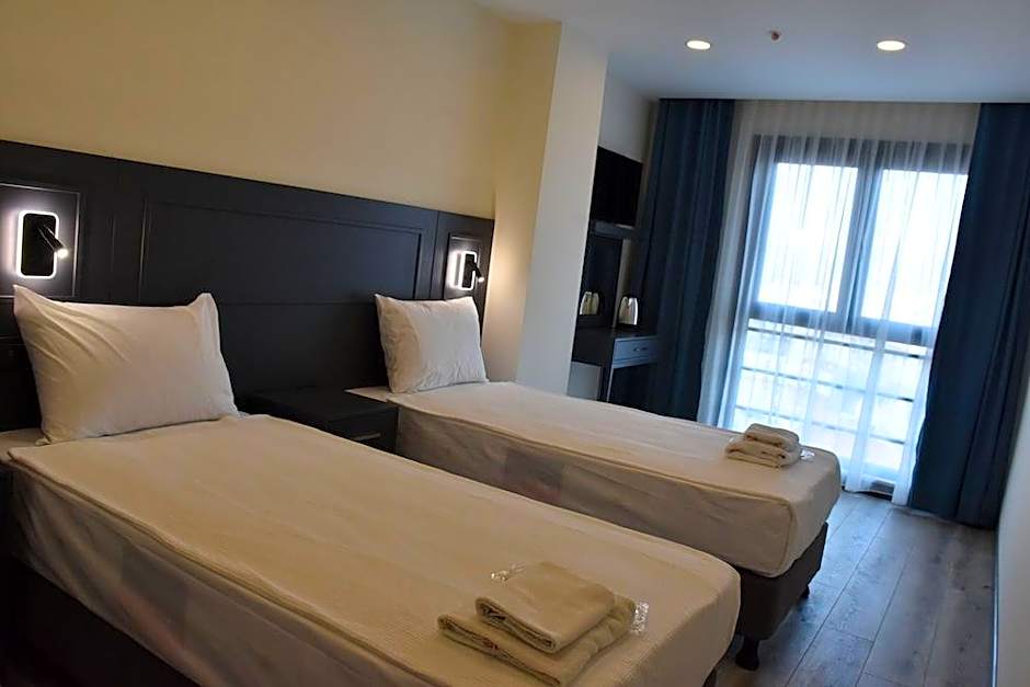 Shishly Palace Hotel