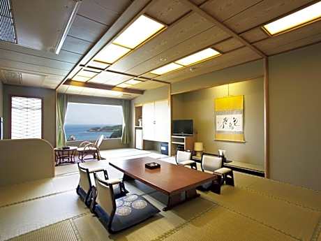 Japanese-Style Room with Ocean View - Top Floor