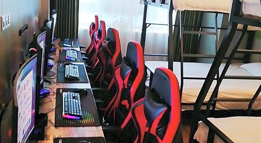 Vatica Huanggang Luotian County City Square Hotel