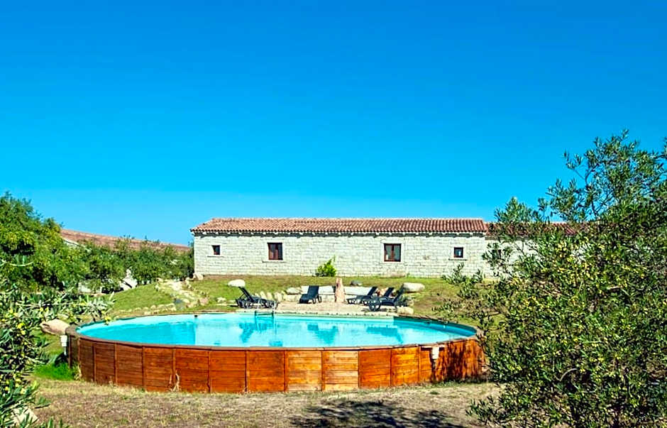 Residence with swimming-pool in Badesi, apartments with private outdoor area