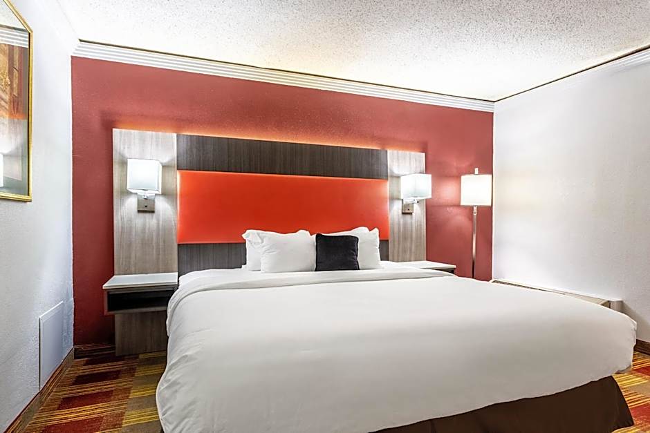 Countryside Suites Kansas City Independence I-70 East Sports Complex Hotel