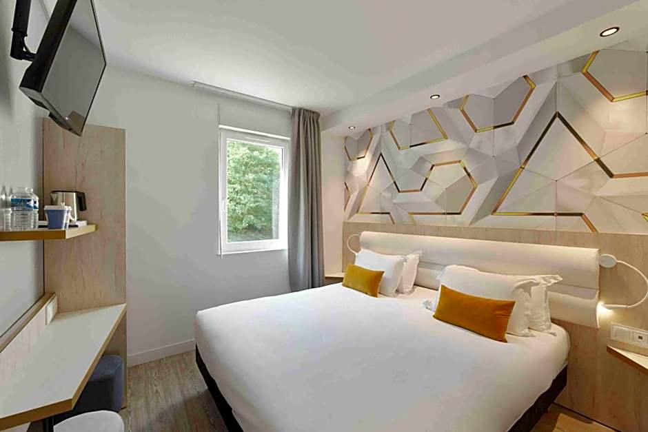 Kyriad Crepy En Valois