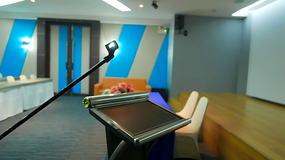 Prime Time Hotel Bang Saen