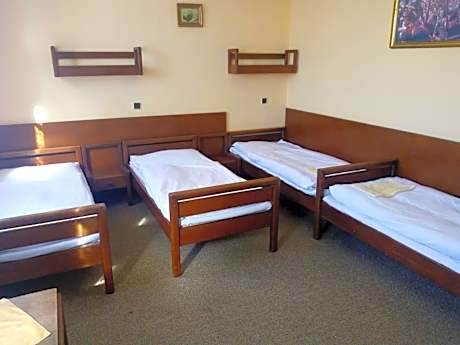 Classic Quadruple Room