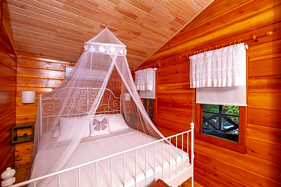 Portalimo Lodge Hotel - Adult Only +12