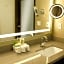 Holiday Inn Express Hollywood Walk of Fame By IHG