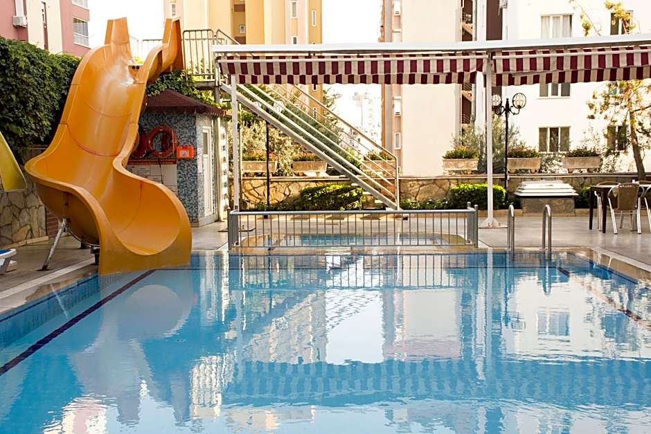 Lara Dinc Hotel