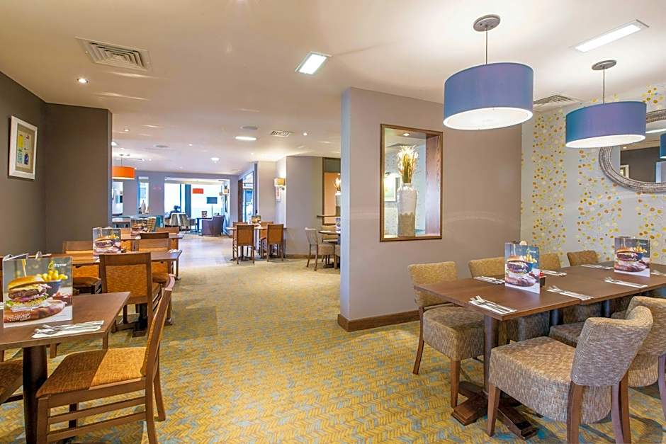 Premier Inn St Albans City Centre