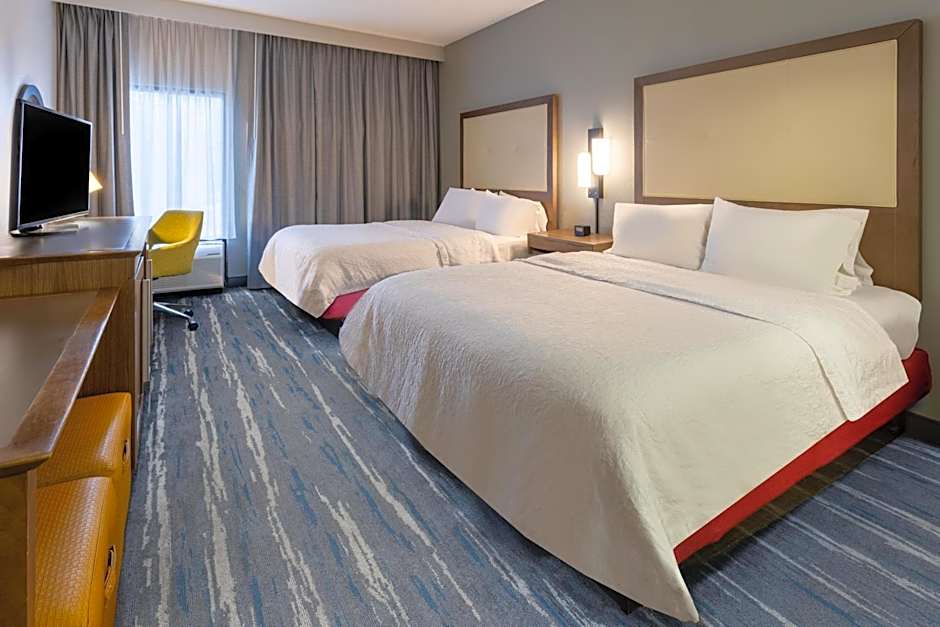 Hampton Inn By Hilton Commerce