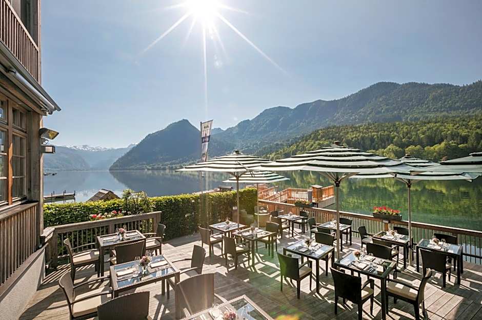 TAUROA Seehotel Grundlsee