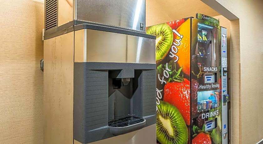 Comfort Inn & Suites Dayton North