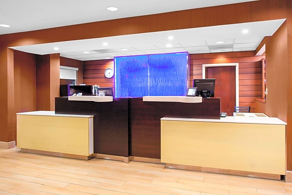 Fairfield Inn & Suites Macon