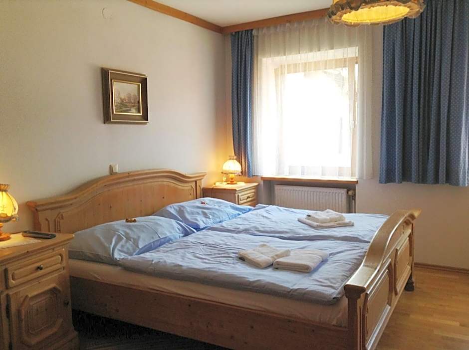 Frühstückspension zur Post Reisinger KG St Oswald