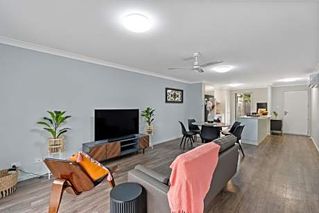Modern New Townhouse in Booval